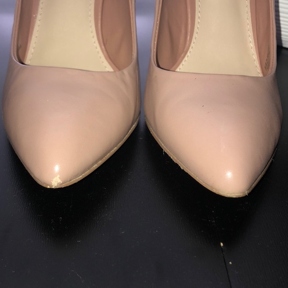 Pointed toe heels - Picture 2 of 4
